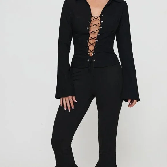 NWT Princess Polly Women’s Black Lace-Up Long Sleeve Top Size 8 - Picture 4 of 6